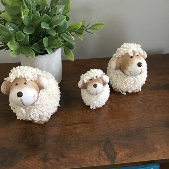 Sheep Lamb Ewe, Decorative, Ceramic and yarn. Tabletop 3 pieces - Picture 1 of 5